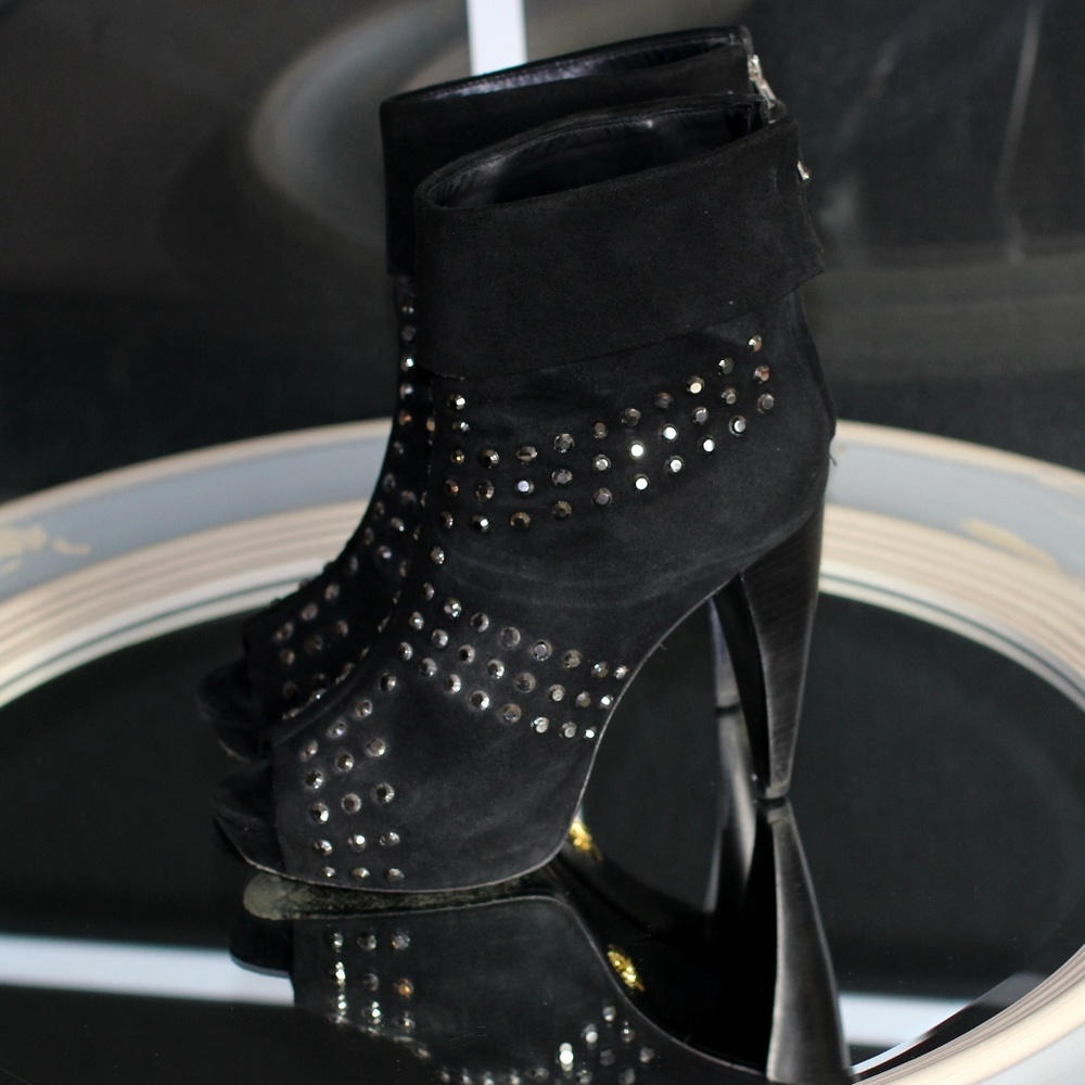 Pour La Victoire Sexy, Stunning, Studded Panthea - Picture 3 of 7